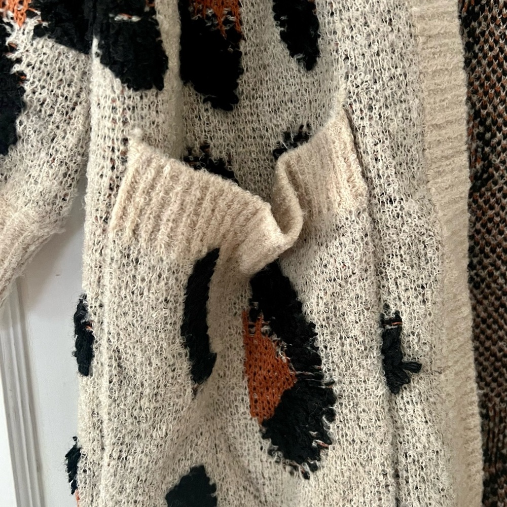 Sweater- Small - Picture 2 of 7